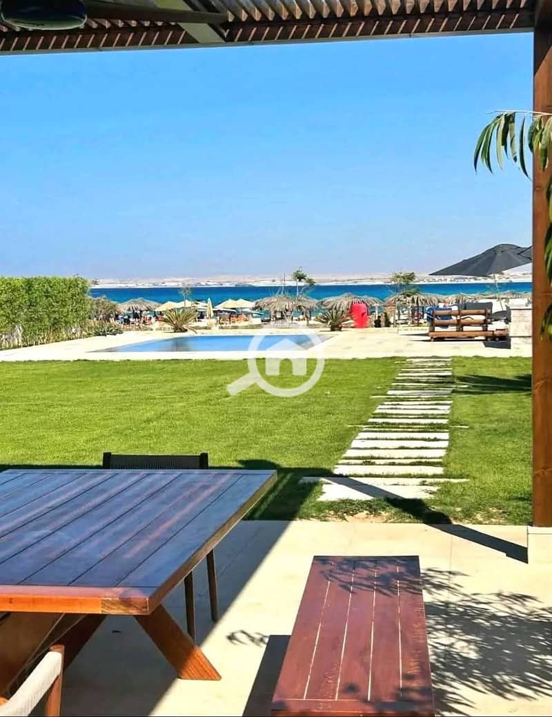 2 2b3754e4-f628-40a6-b6c7-3dba4b6ab304. jpeg