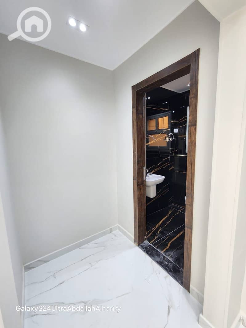 2 WhatsApp Image 2026-01-04 at 10.18. 08 PM (2). jpeg