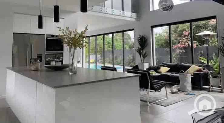 2 b59f6538-7f64-4408-bff0-b9434f79f454. jpg