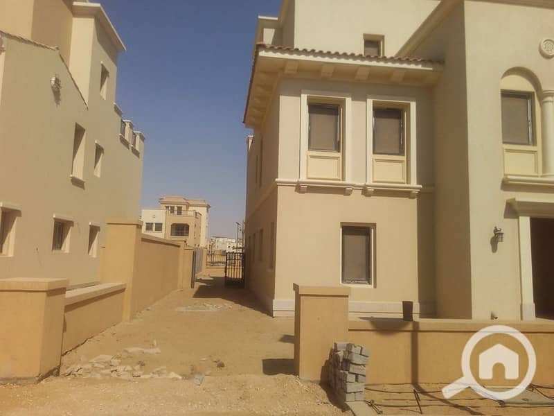 2 70176907_2942922542387979_4841754235219476480_n. jpg