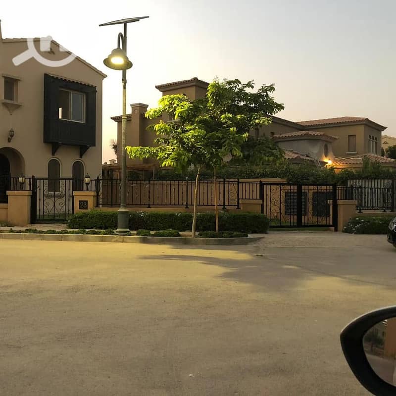 9 74229501_2306242396354113_7164506277274451968_n. jpg