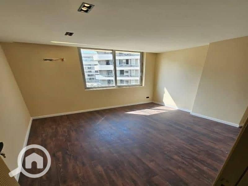 8 WhatsApp Image 2026-01-06 at 3.12. 31 AM. jpg