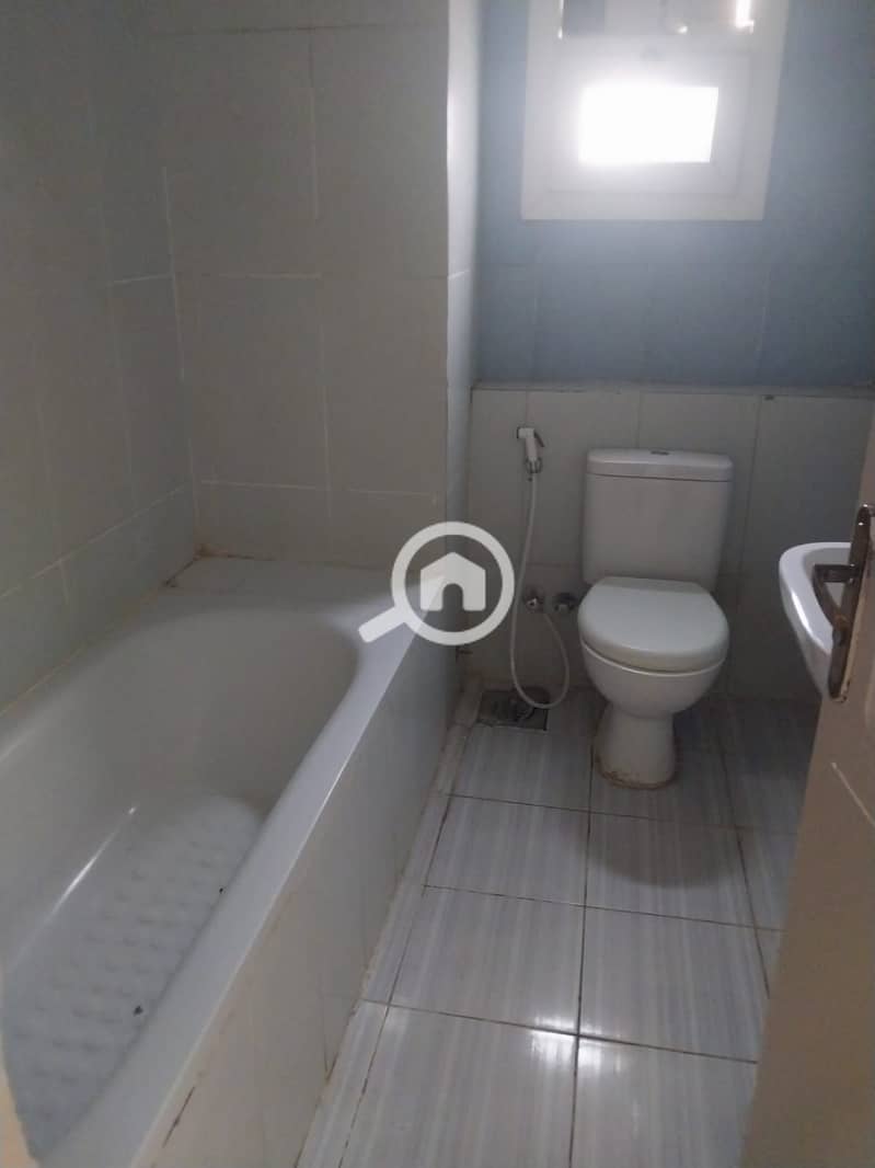 6 5bd2e210-821a-4711-a43d-310f454a11f5. jpg