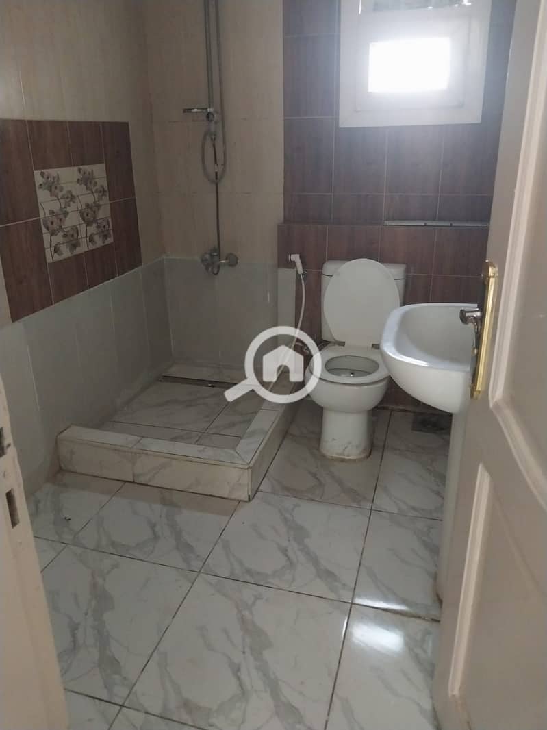 11 dce42a21-e32b-4c79-9c1a-ce49e8078cb8. jpg