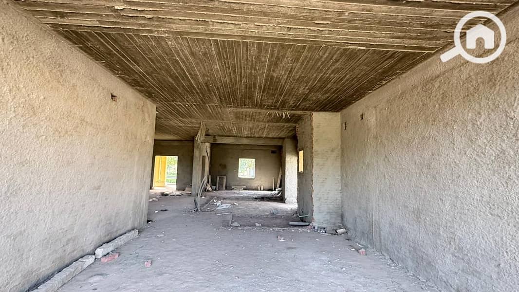 8 284e3cf6-9ca1-44eb-8992-223bc300370d. jpeg