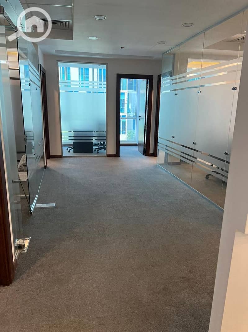 9 eb60f7d9-a3db-4862-87b0-56dd5e64356a. jpeg