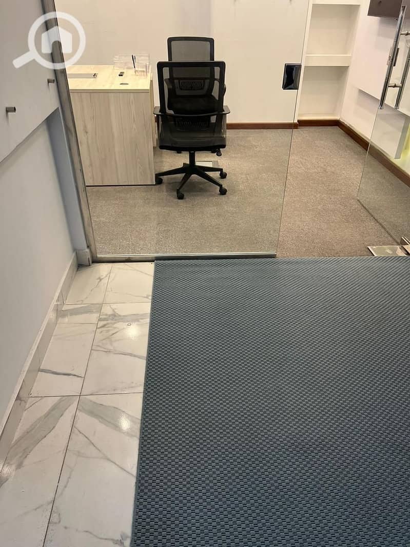 13 8c15afeb-8fbb-4ad0-b100-c0afcbc44e06. jpeg