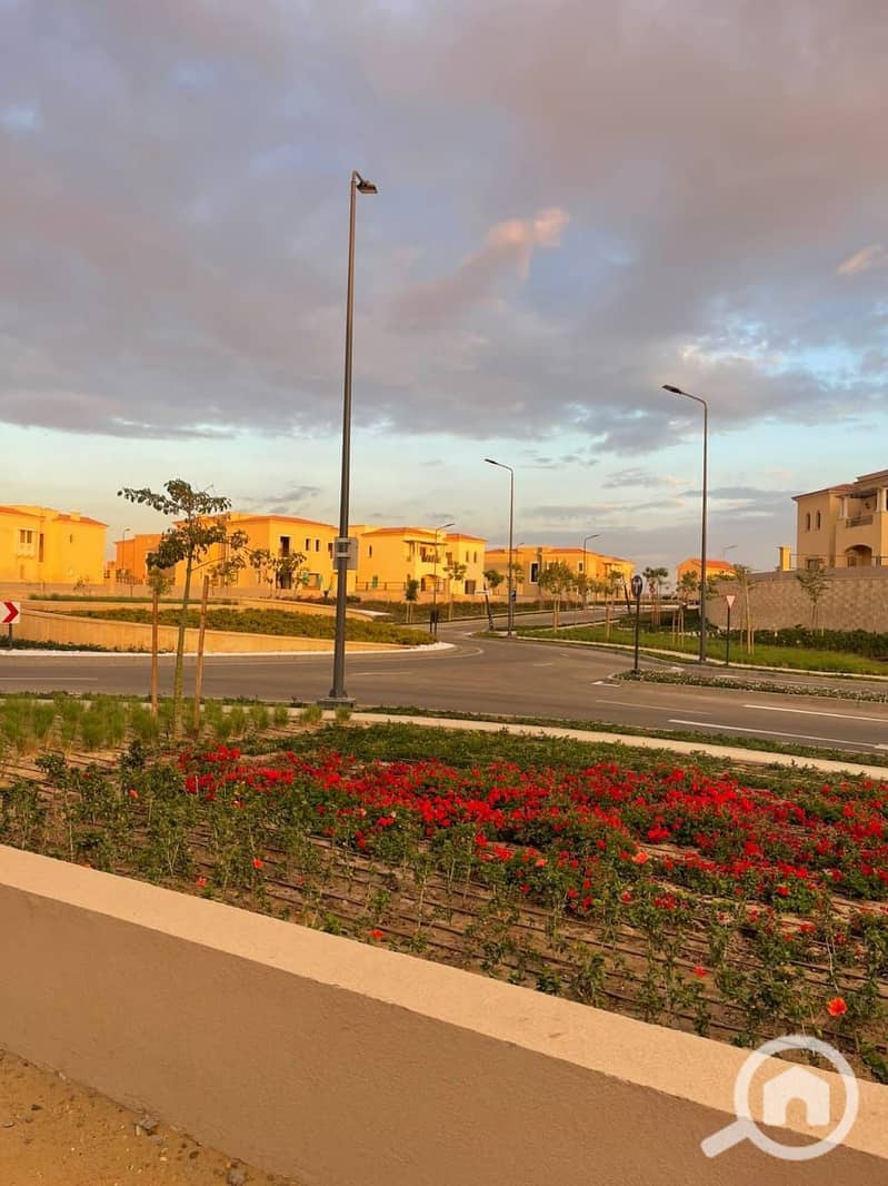 10 1c34d2bd-1dfd-4bec-a6e1-cce3d5e776a9. jpg