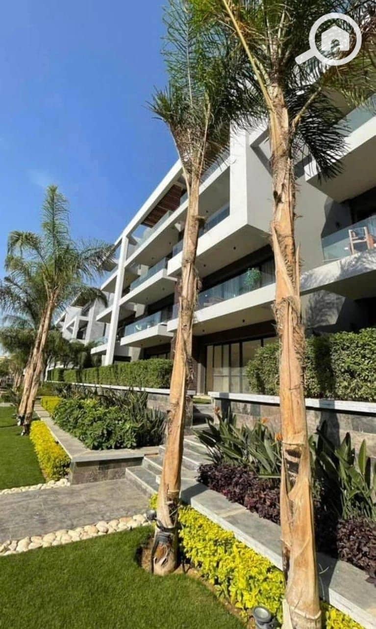 8 d40528e6-aa97-4258-b646-b5a7e6211efb. jpg