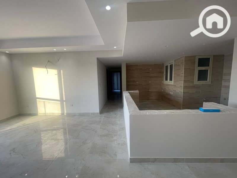 6 0626cfba-6123-42f4-b348-99855e7dbdd8. jpg