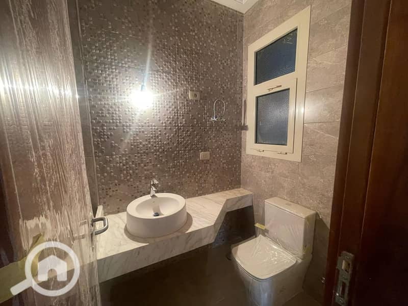 7 f8326e3f-41cb-4fad-a2ba-2c100599325c. jpg