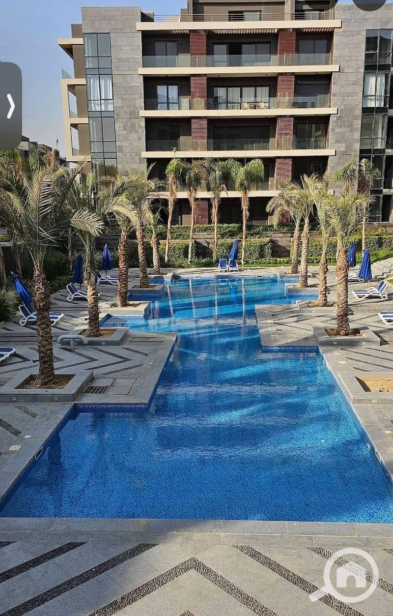 4 27f846e0-b21c-4e70-8374-f1c3bb922a9a. jpg