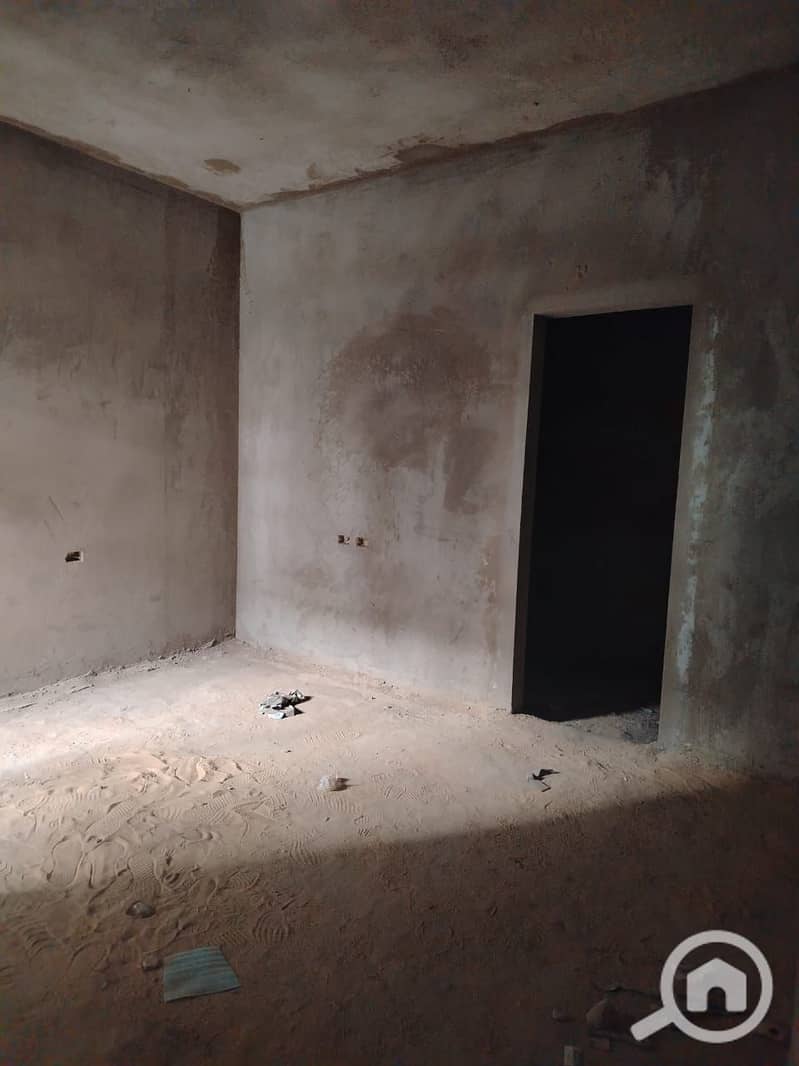 2 ac67ff54-6ea1-4380-9045-3f2a45cfbee4. jpg