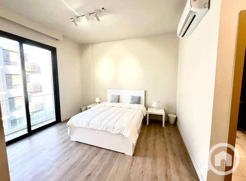 3 eaf4b00c-37f1-4076-ab80-c99c6d9cb939. jpeg