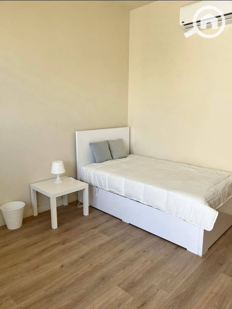 10 972cc168-c529-4f1e-8246-5bc4844fd48a. jpeg