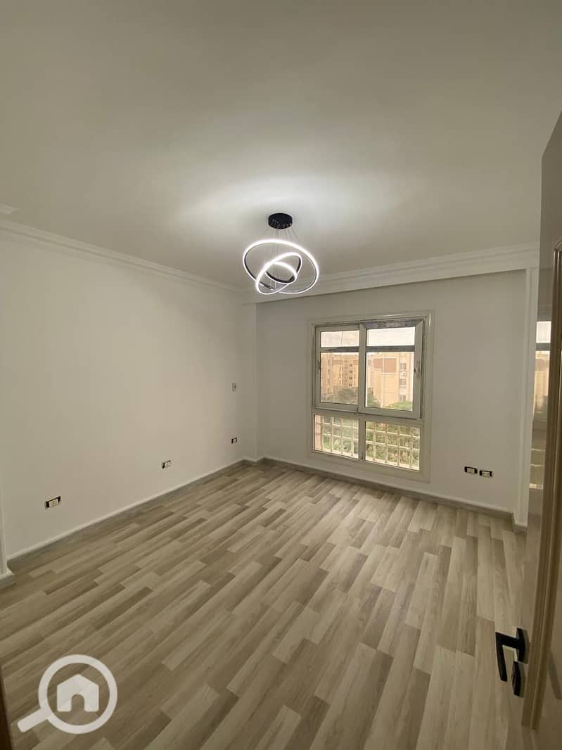 2 4c4eccc2-14d4-4749-a7f1-d9ad64ef4896. jpg