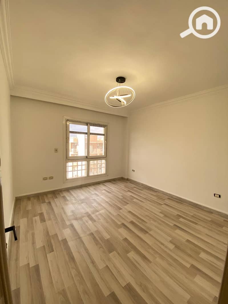 10 72ac4a41-24eb-439d-955a-5467e7c37163. jpg