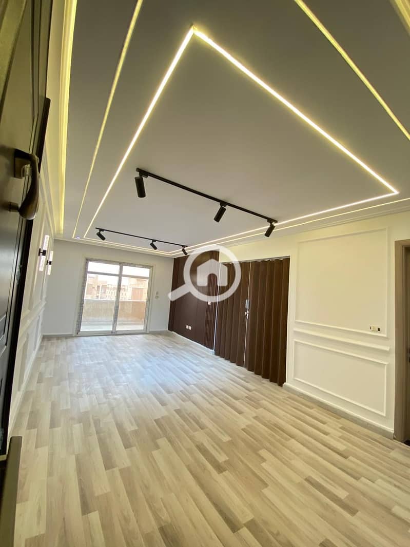 14 1942eb7c-1763-42ea-9932-63cf043b6968. jpg