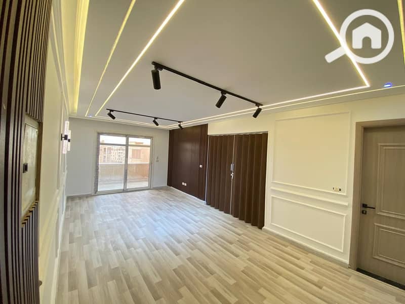 15 8951503f-1cda-4fd3-bdab-fbed08b2c43f. jpg