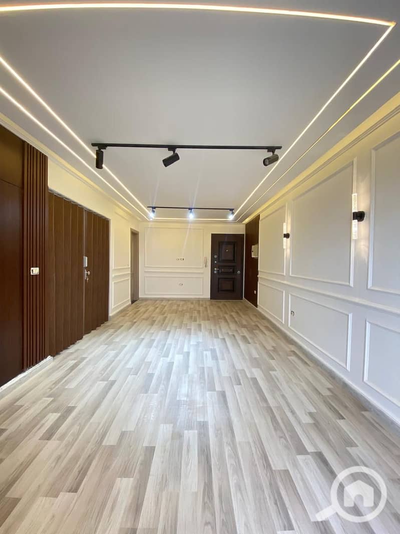 18 b37ef300-c939-4242-bcd0-707a73f5651d. jpg