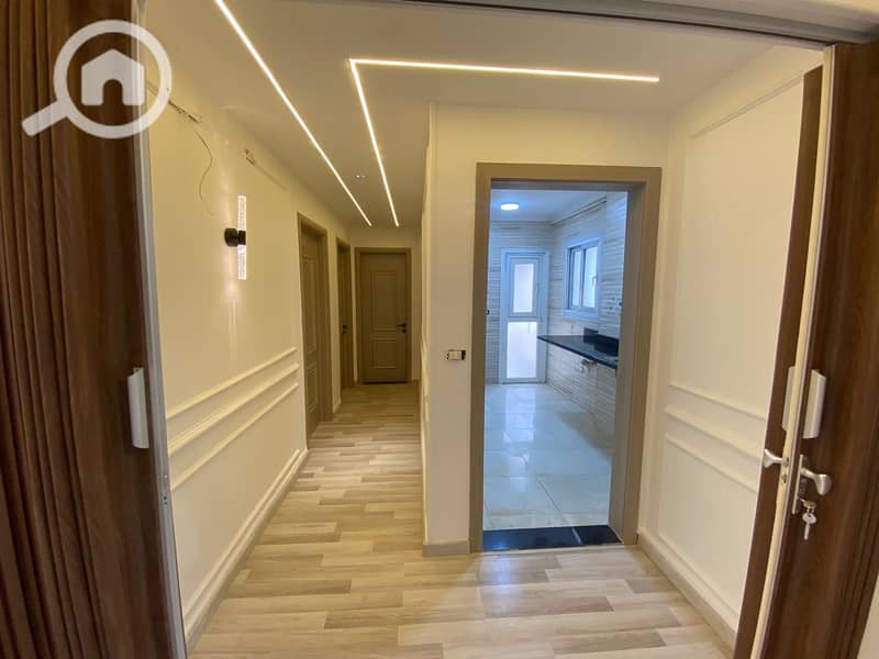 21 bdf47956-62de-4789-aaee-2ff5f2ebfe67. jpg