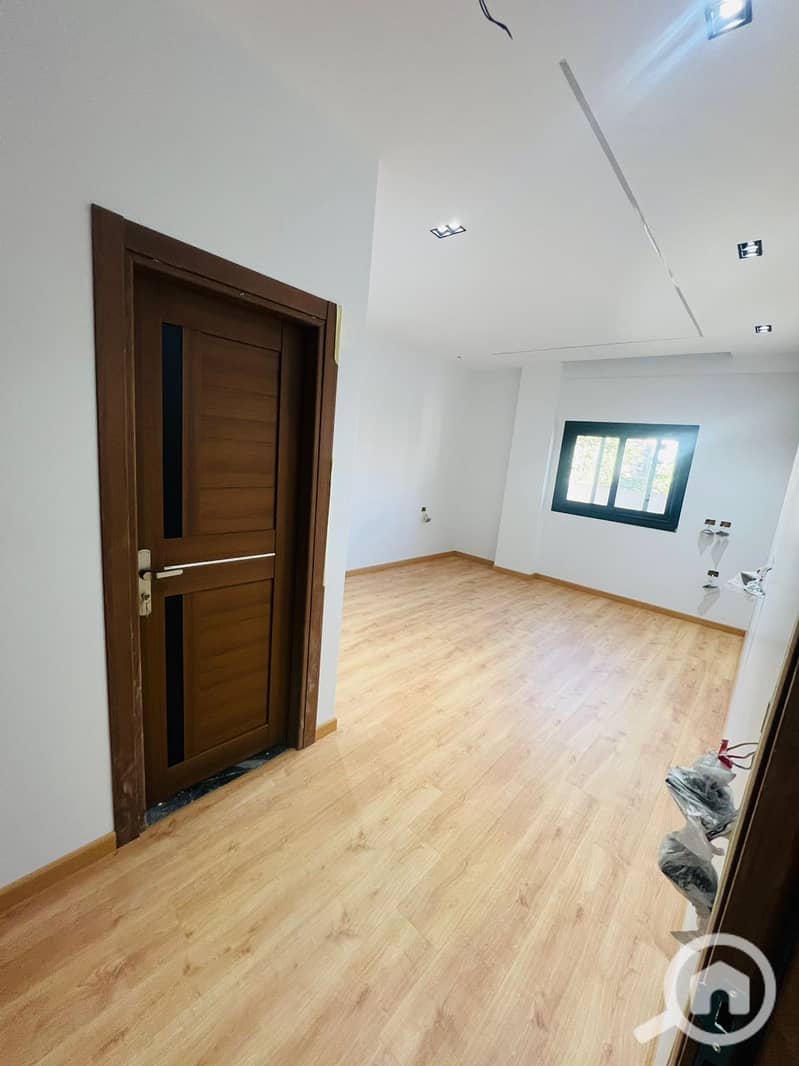 2 WhatsApp Image 2026-01-15 at 3.51. 56 PM (1). jpeg