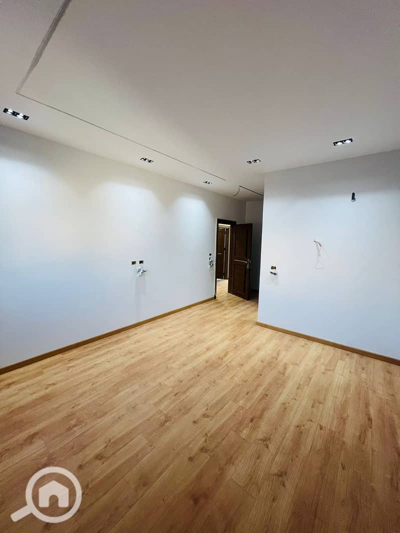 11 WhatsApp Image 2026-01-15 at 3.52. 01 PM. jpeg