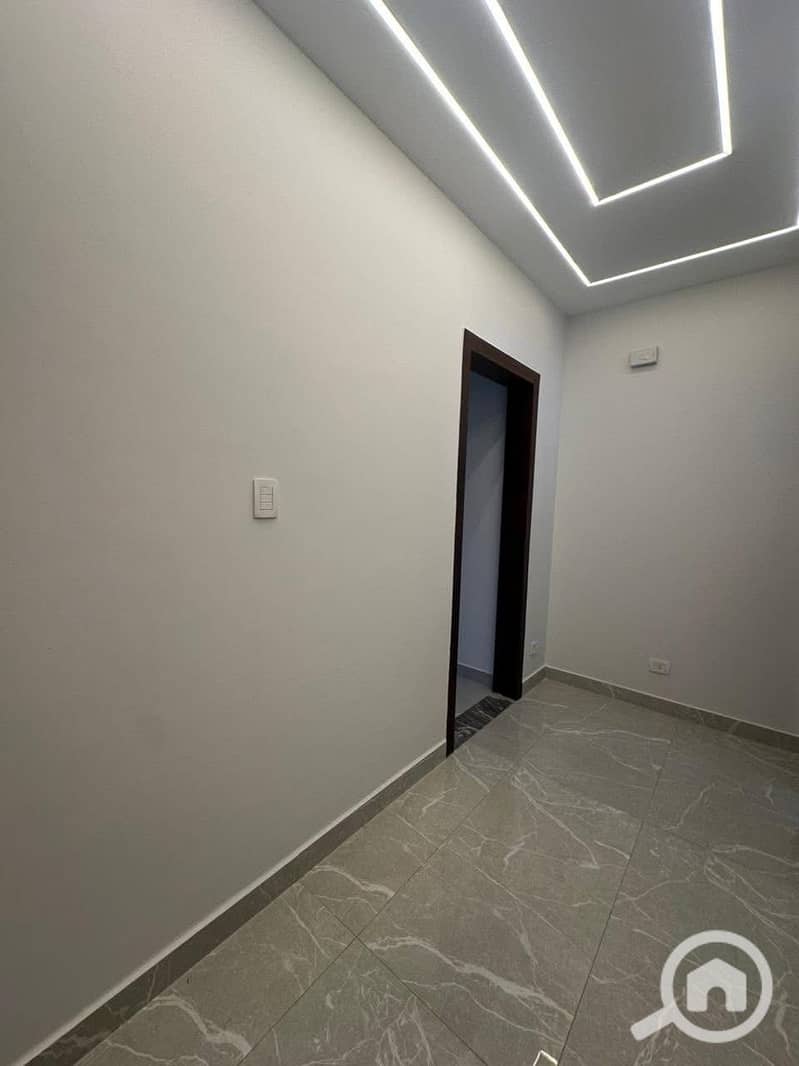 3 4c1a35d2-64ba-4962-8d48-53c858de51d6. jpeg