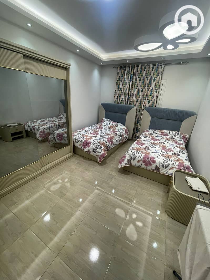 11 769b2e6d-b59d-405e-9063-d0348c2d3d8c. jpg