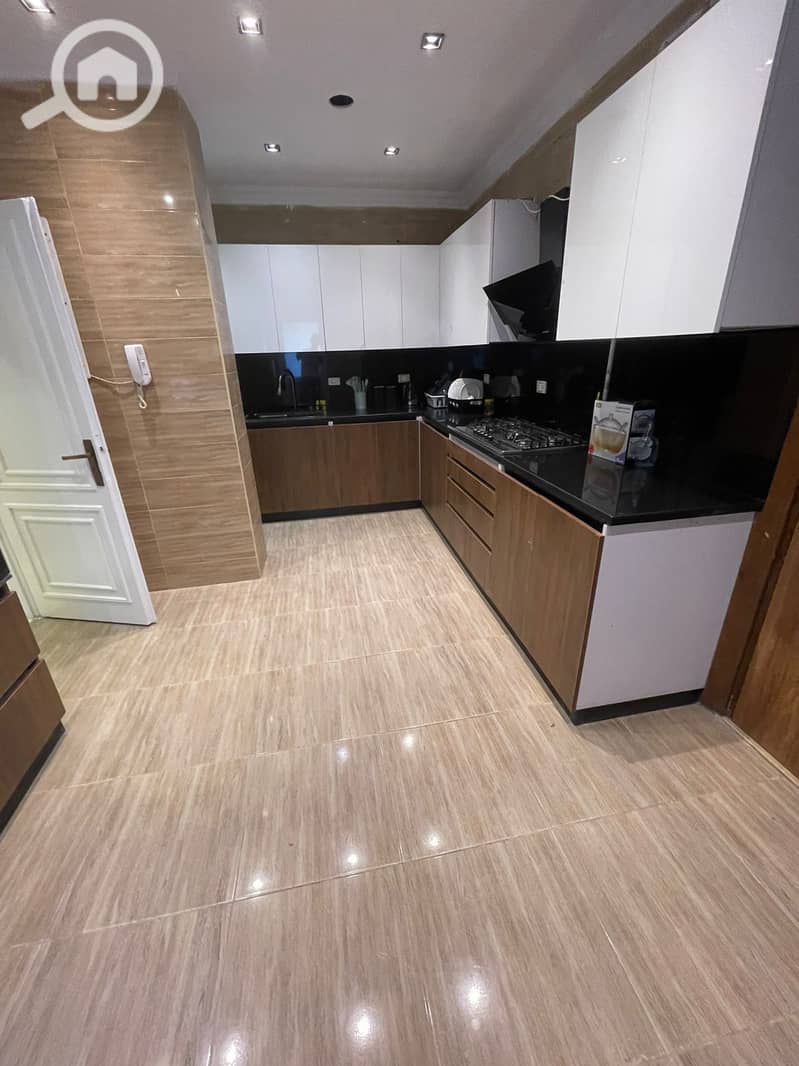 17 743711f0-9538-428d-950c-a9f7d1ed9a71. jpg