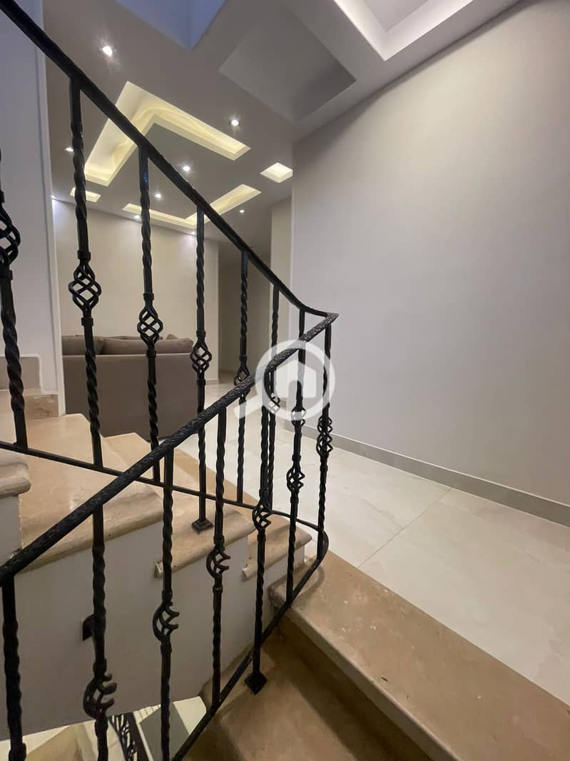 20 b72b32e8-50eb-4ed6-97da-6ba0f96b6c70. jpg