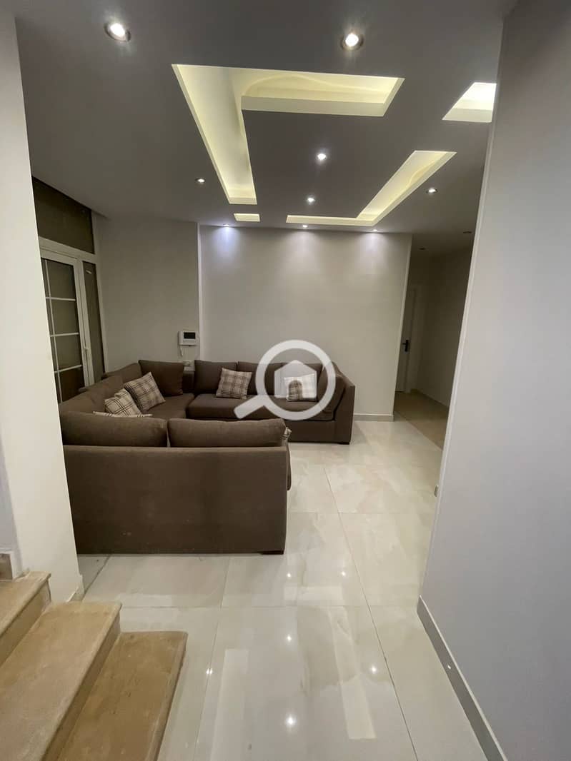 25 e7634afb-59eb-4280-9baf-bb5e87f7bd81. jpg