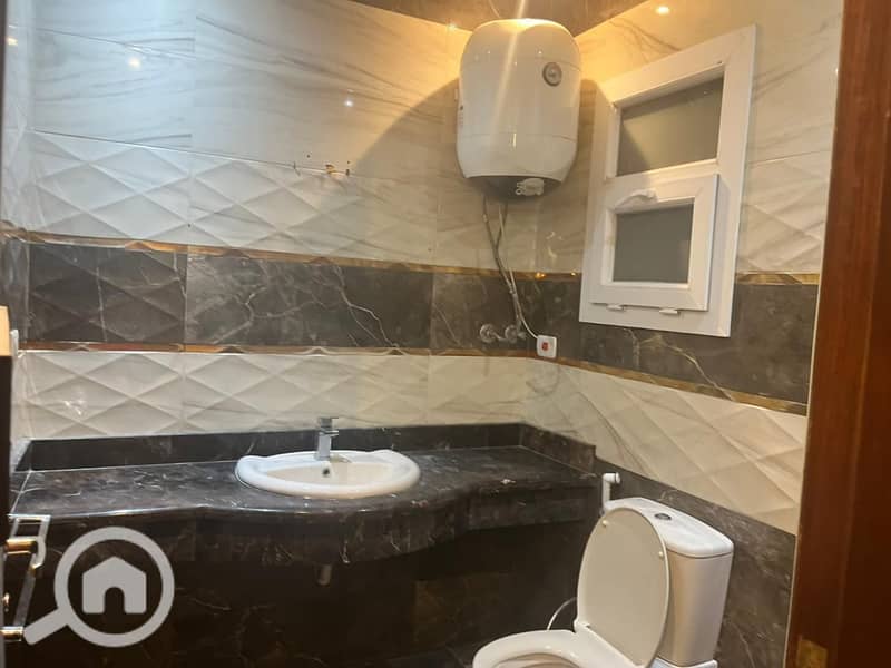 9 7470131e-51df-4490-a9fe-60149bf71d09. jpg