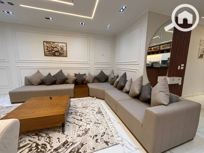 6 9715c711-60a8-43a0-b9c7-bd6e5ef021f5. jpeg