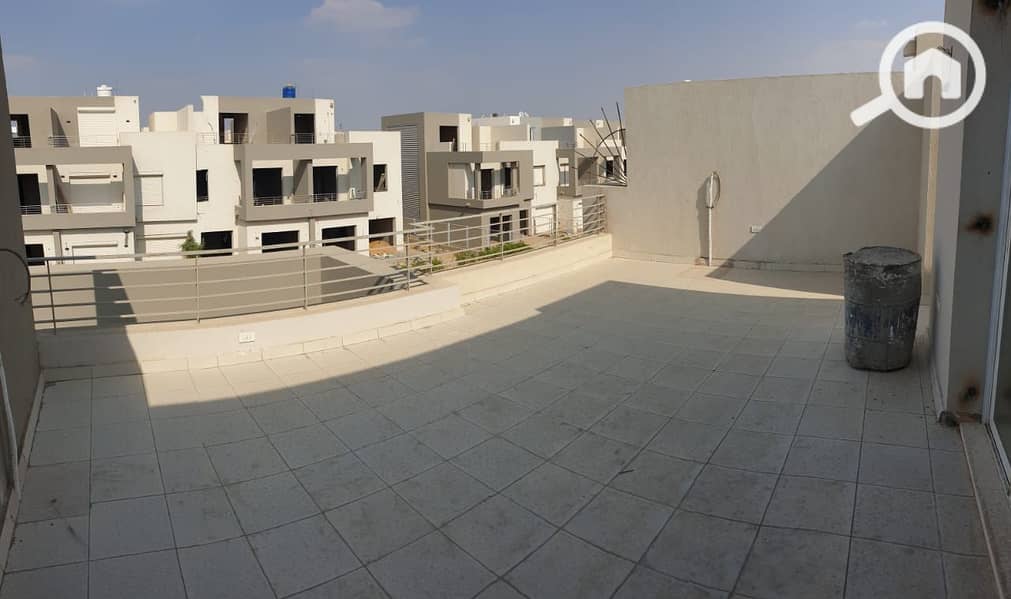 2 49ef72ff-cd2e-4770-9c66-4de50cb2bb68. jpg