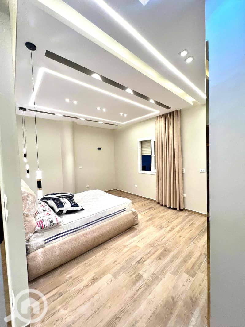 16 a6d08aaa-2bbd-42bd-9284-de993aea52d9. jpg