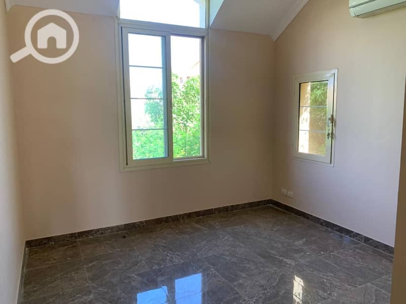 4 3b7622a4-4d1d-4d23-8ec6-893170618419. jpg