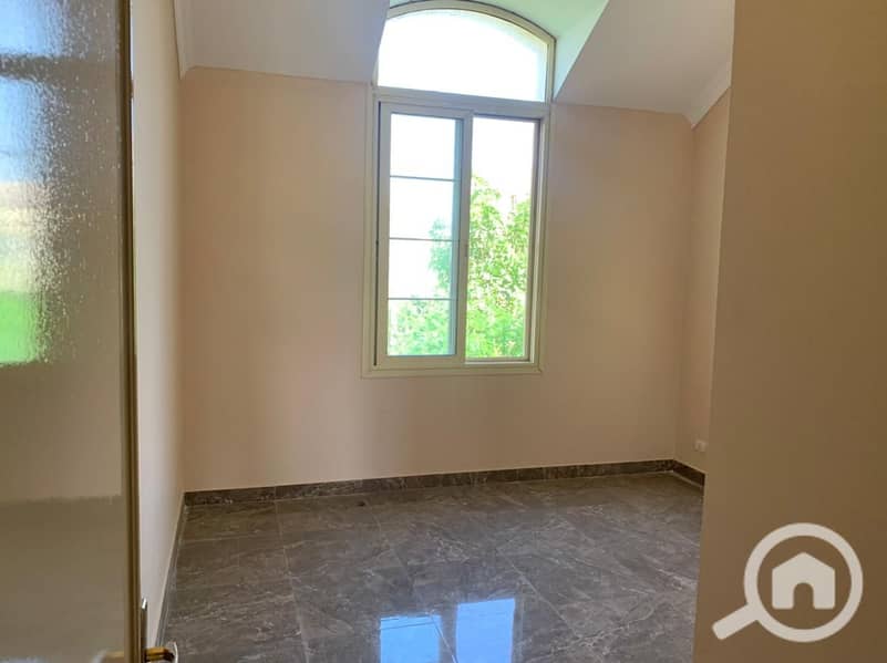 11 9a2fe14a-aa8f-4773-aab1-52df2523860c. jpg