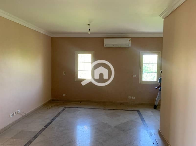 12 45c046b9-b797-4ae5-b7b9-3f1e10838e9a. jpg