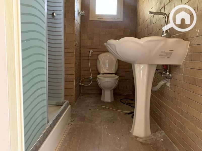 13 643cd01e-604e-4f3b-8640-c163b6f87e59. jpg