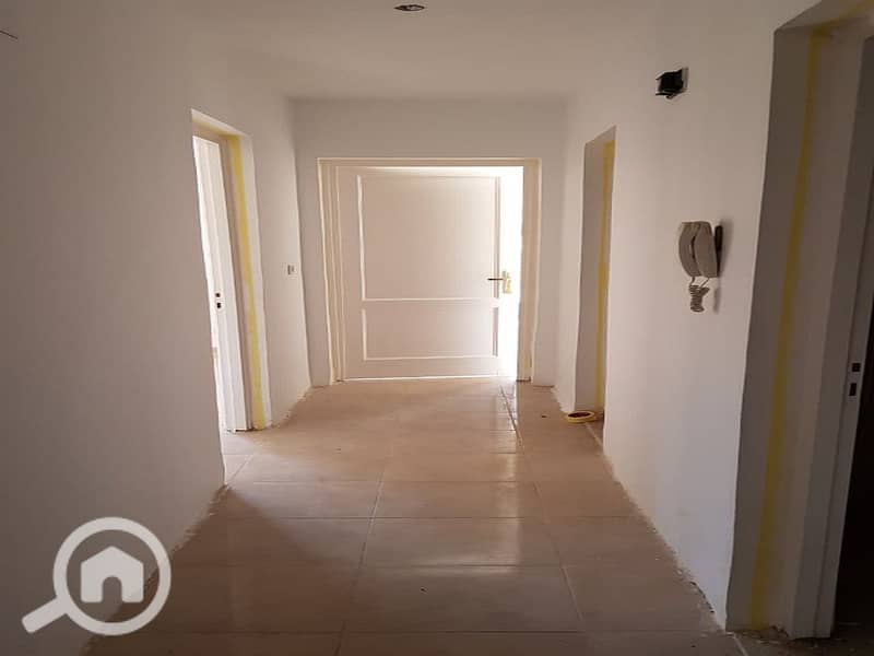 10 de2b89cf-8823-42a6-b791-43422dfec150. jpeg