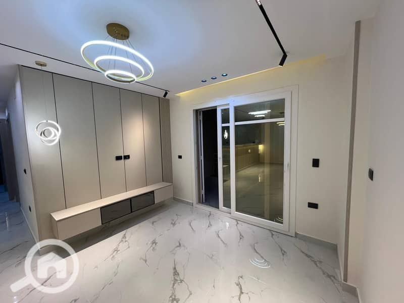 8 fc449ee8-6cad-4589-b931-5c35ffeb75dc. jpg