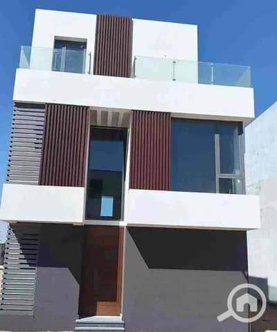 4 Bedroom Villa for Sale in New Cairo, Cairo - bf3eb8b7-c2ab-445f-b1d6-a197bbb30a7f. jpg