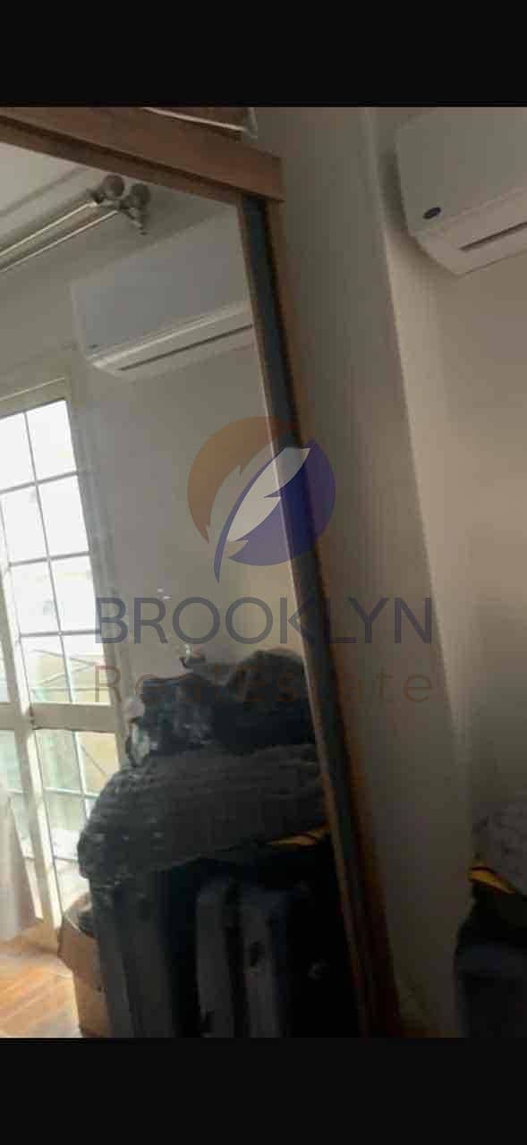 4 0215b7d4-2a6d-453e-9b69-0a7b951dd2e3. jpg