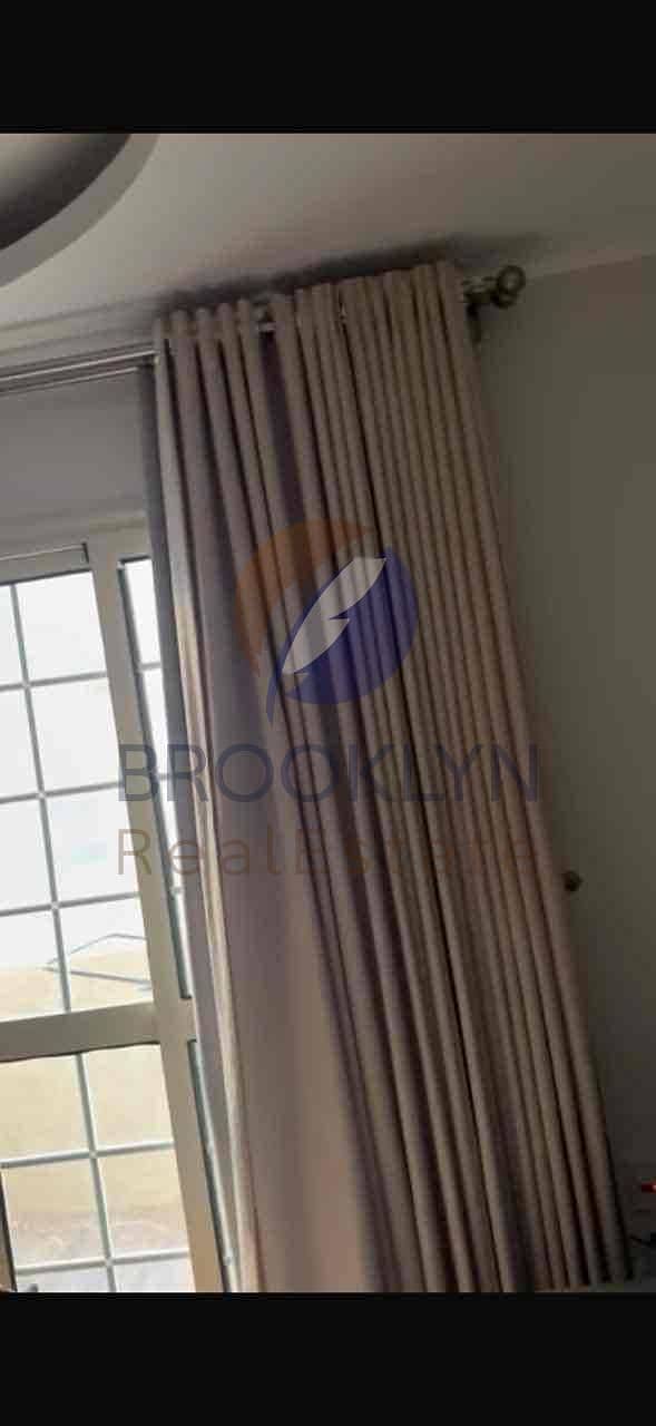 10 cc241e54-e98e-478e-b737-fd523cfb05c5. jpg