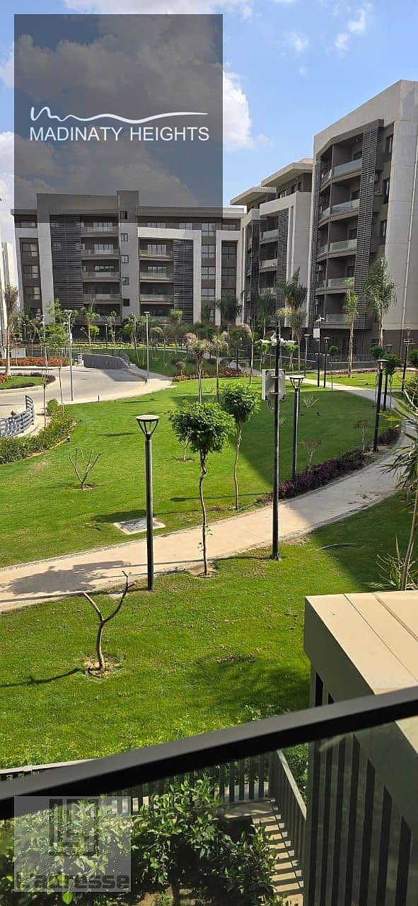 7 33814306-800x600. jpeg