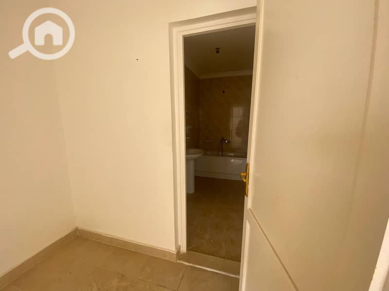 11 cc485d2b-da1a-4b23-9378-43b05c810539. jpg