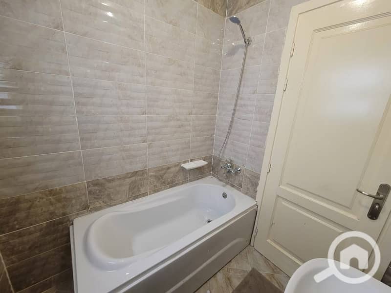 6 50b2b0ef-ee19-427c-96c5-869157d0c255. jpeg