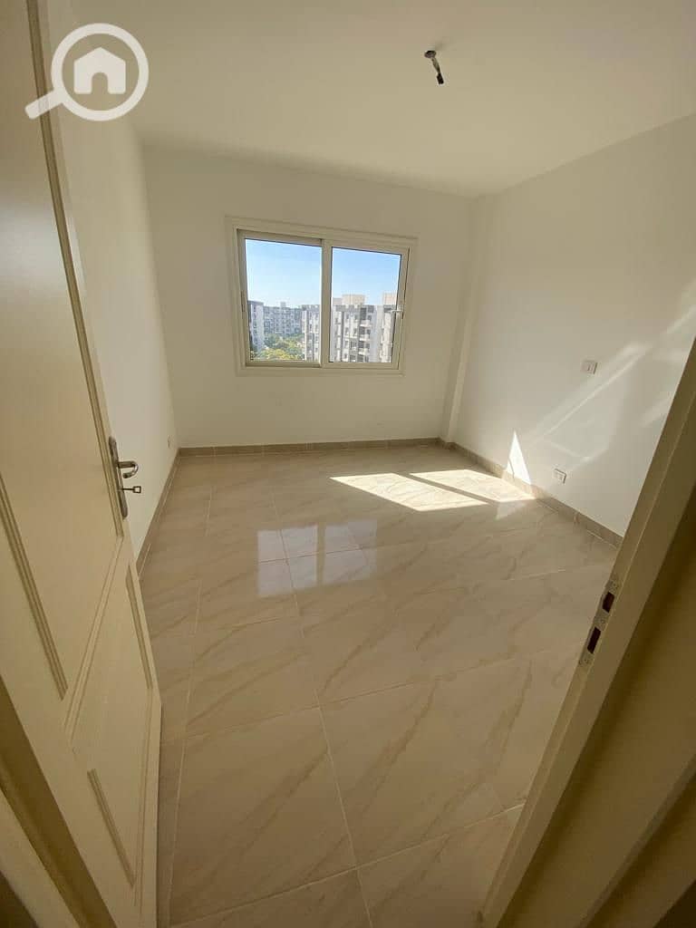 9 670b8140-9967-49fe-b437-a64446a2cc76. jpeg