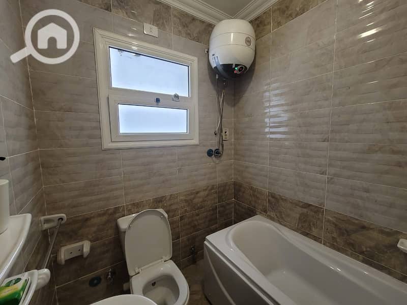 14 c87f9a94-4118-439d-976b-a43f6eed48b6. jpeg